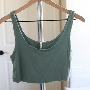 Tank crop top